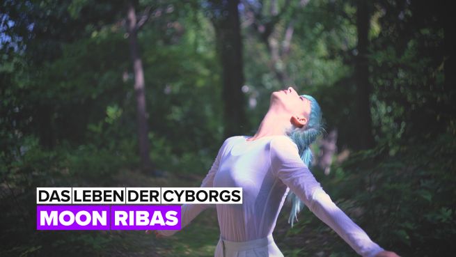 go to Leben der Cyborgs: Moon Ribas ist eine Avantgarde-Künstlerin & Cyborg-Aktivistin