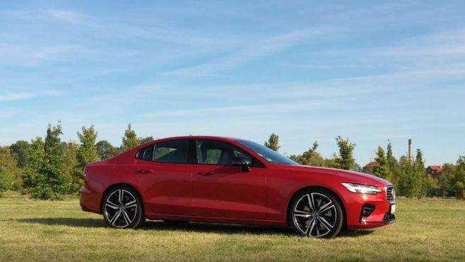 go to Der neue S60 – Volvo setzt auf Hybrid statt Diesel