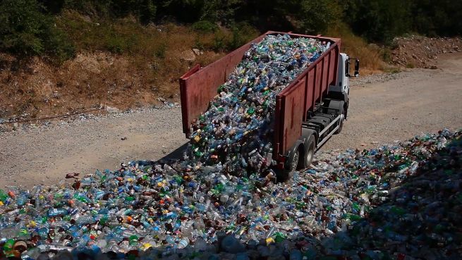 go to Forscher entwickeln ein Enzym, das Plastik zersetzen kann