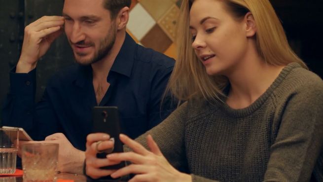 go to Tinder TV: Was du über ‘Swipe Night’ wissen musst