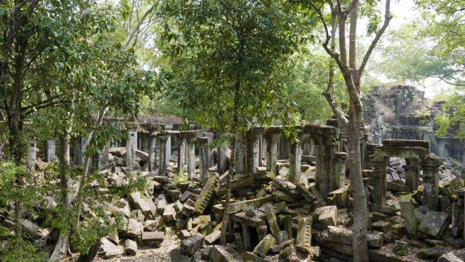 go to Die Natur hat den Beng Mealea Tempel zurückerobert