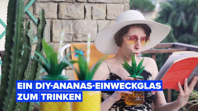 go to Ein Ananas-Einweckglas für deine Sommerdrinks