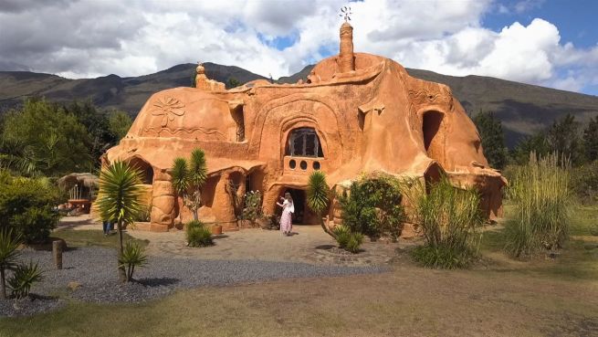 go to Das ist das wohl größte Terrakotta-Haus der Welt