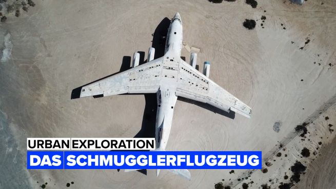 go to Urbex: Das Flugzeug eines Waffenschmugglers parkt in der Nähe von Dubai